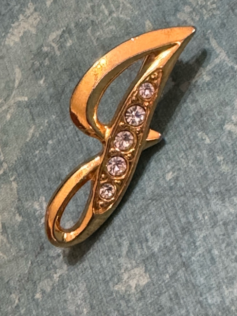 AVON INITIAL J BROOCH